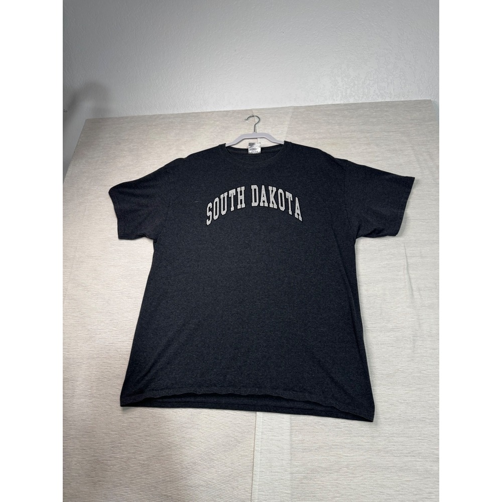 South Dakota Graphic T-Shirt Mens XL Charcoal Grey Short Sleeve Spellout Tee